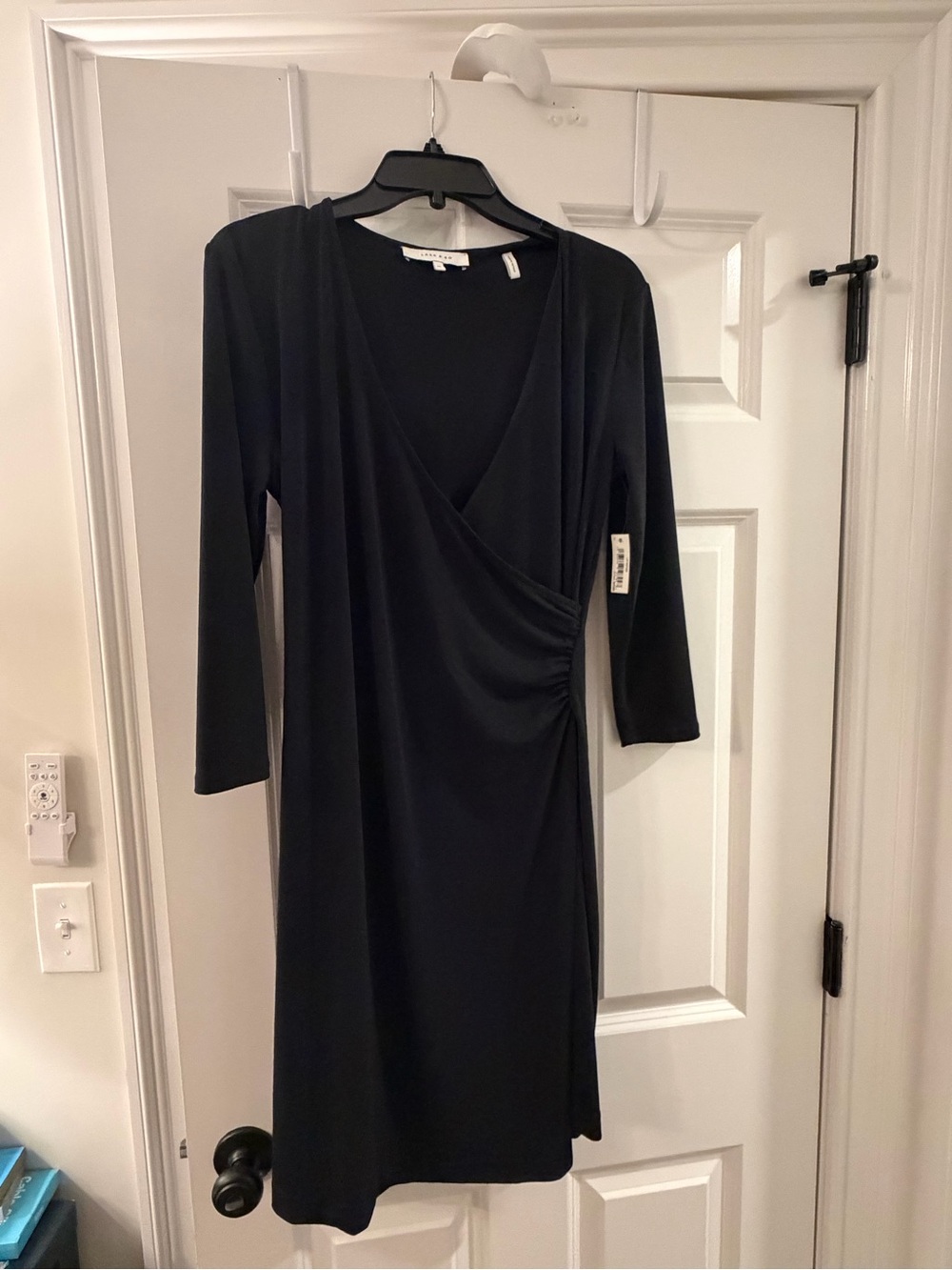 Lark & Ro Black Wrap-Style Midi Dress
